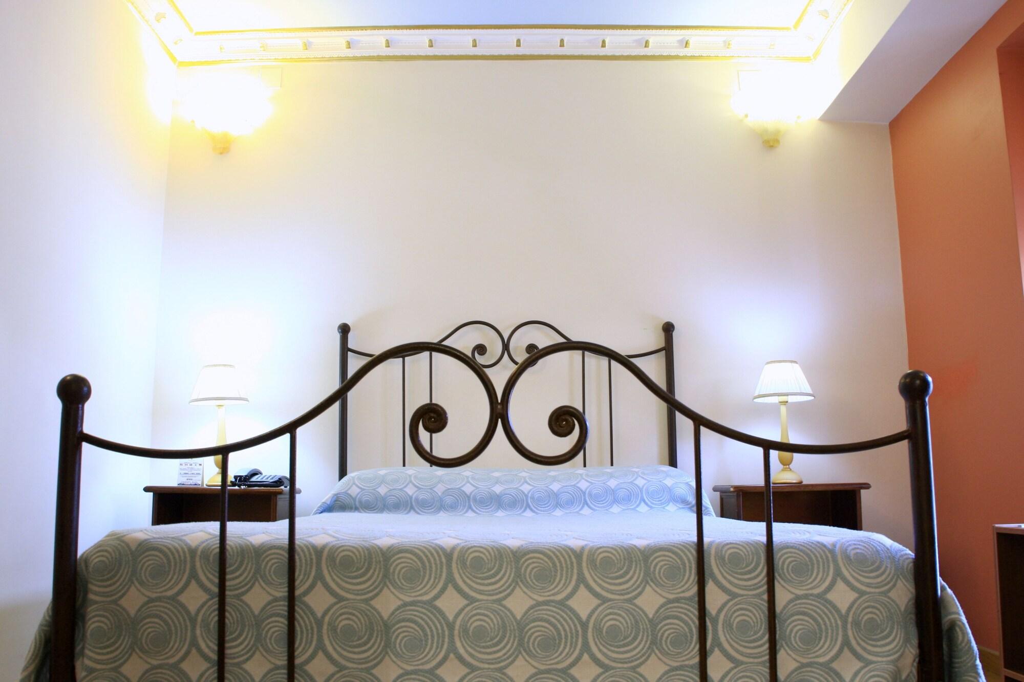 Hotel Byzantino Patras Esterno foto